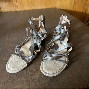 Born b.o.c Sandals Womens Metallic Faux Leather Strappy Wrap Open Toe Size 7M